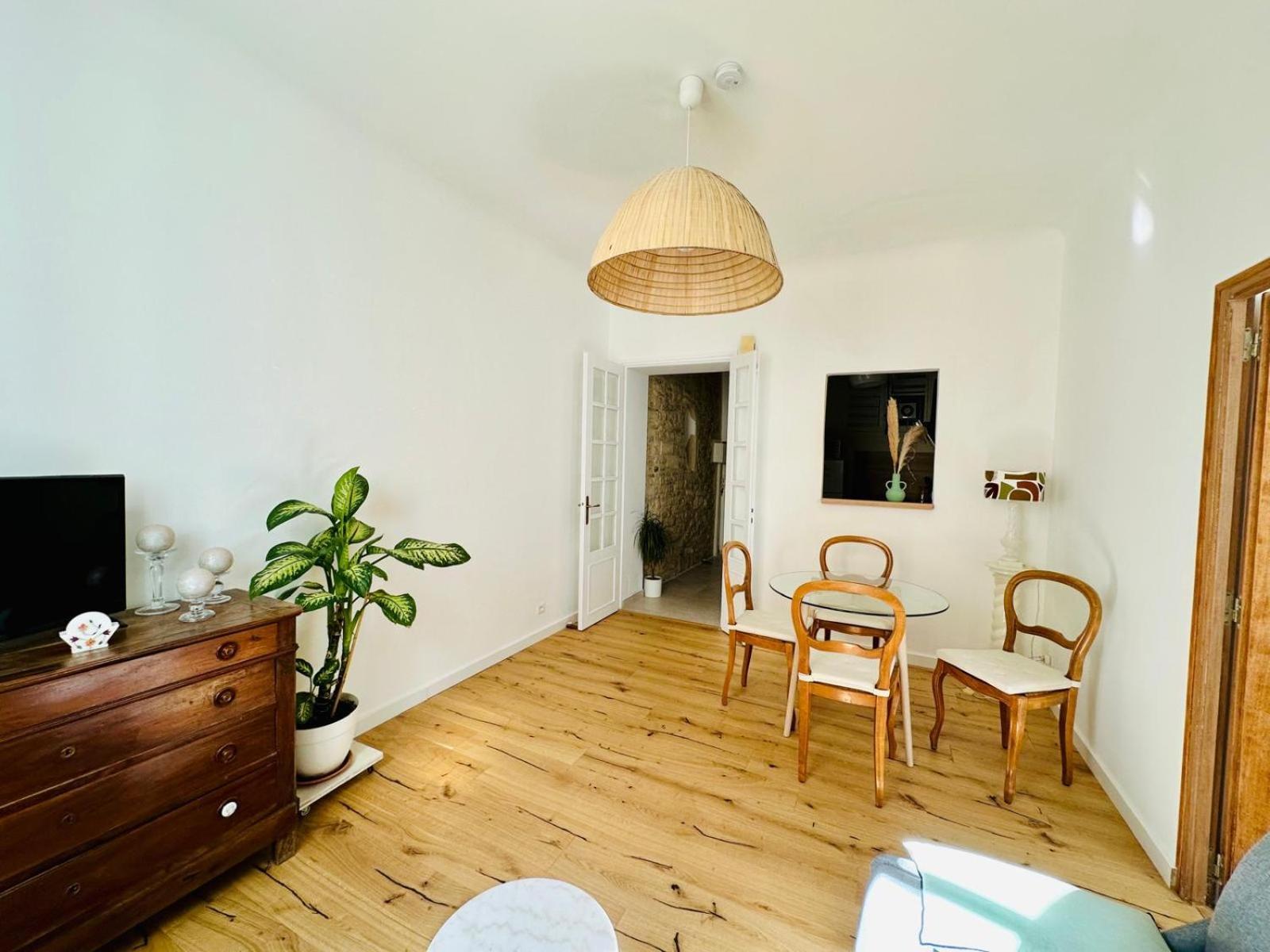 Apartment Au Coeur De L'ecusson *